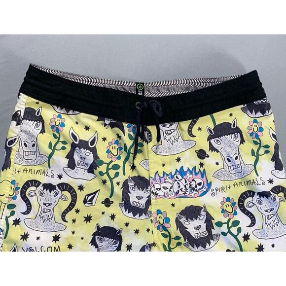 Volcom Stoneys Lightweight Quick Dry Board Shorts. Yellow, Spirit Animals. 33. - Picture 2 of 5